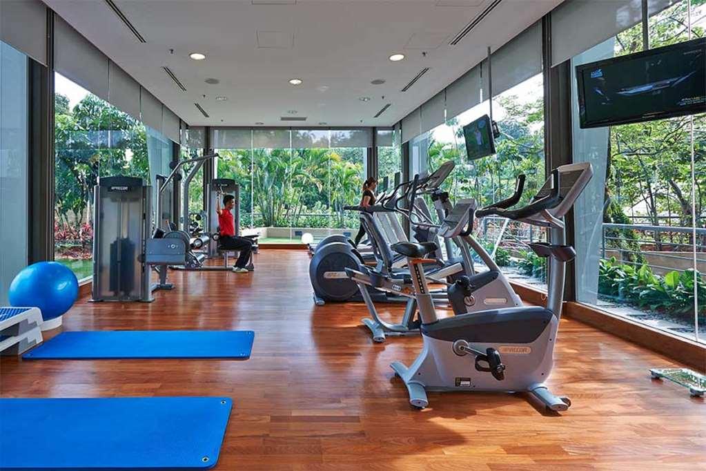 Eastin Hotel Kuala Lumpur Petaling Jaya Facilități foto The gym at the hotel