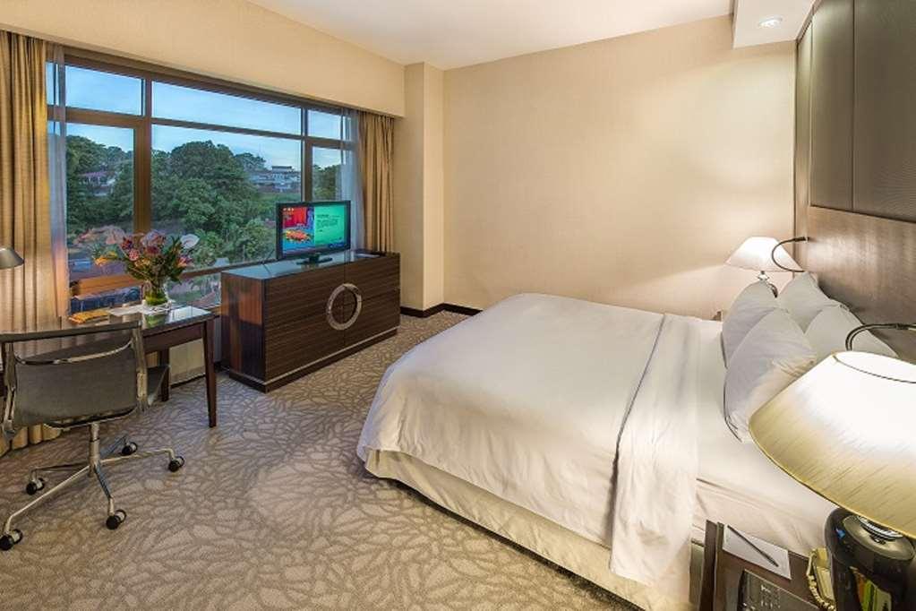 Eastin Hotel Kuala Lumpur Petaling Jaya Cameră foto Deluxe Room